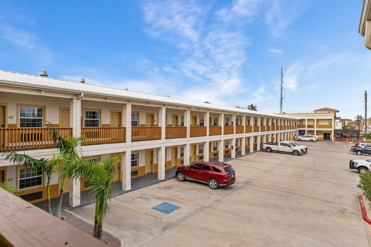Lighthouse Inn South Padre Island Exterior photo